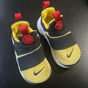 Nike Flex Toddler Sneaker